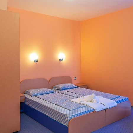 Dara Hotel Primorsko Luaran gambar