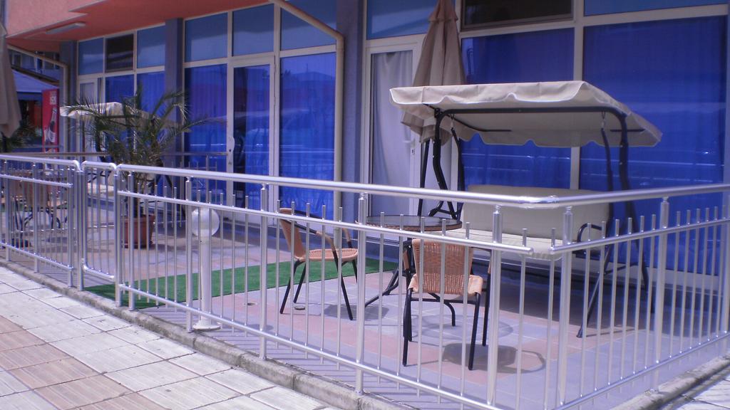 Dara Hotel Primorsko Luaran gambar