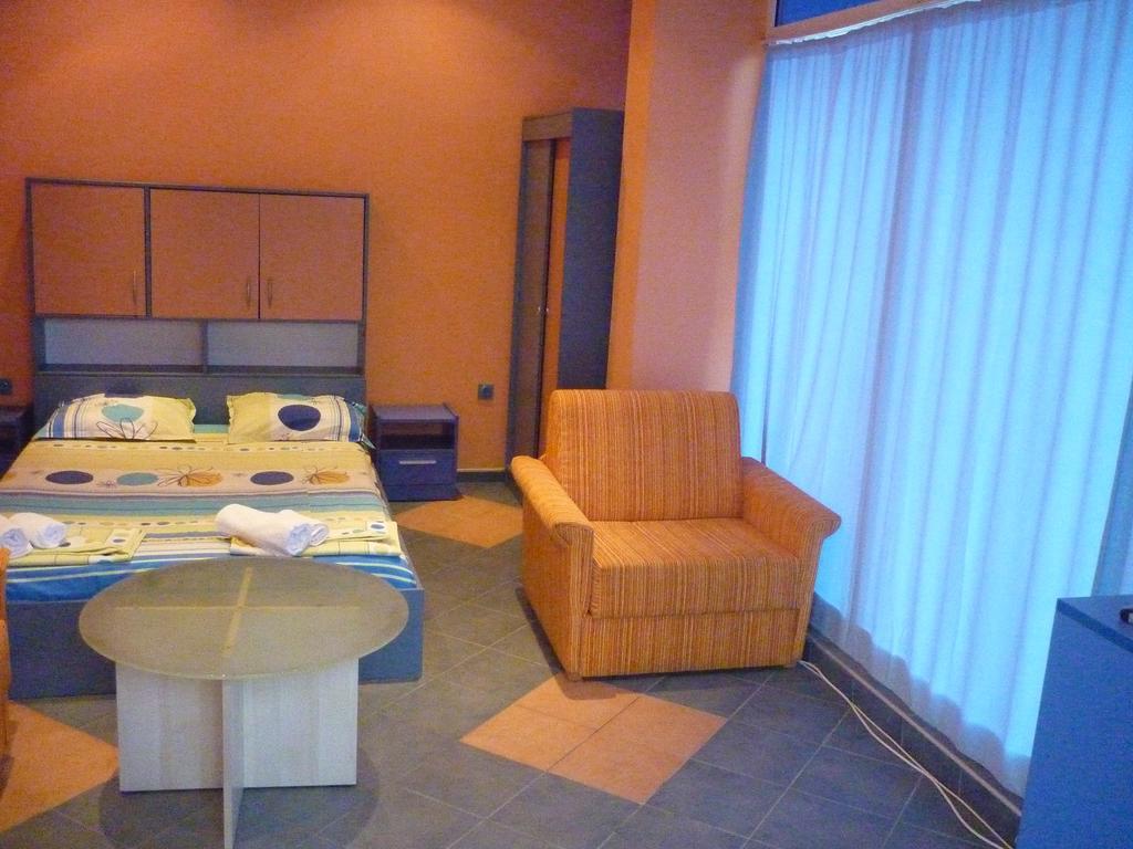 Dara Hotel Primorsko Luaran gambar