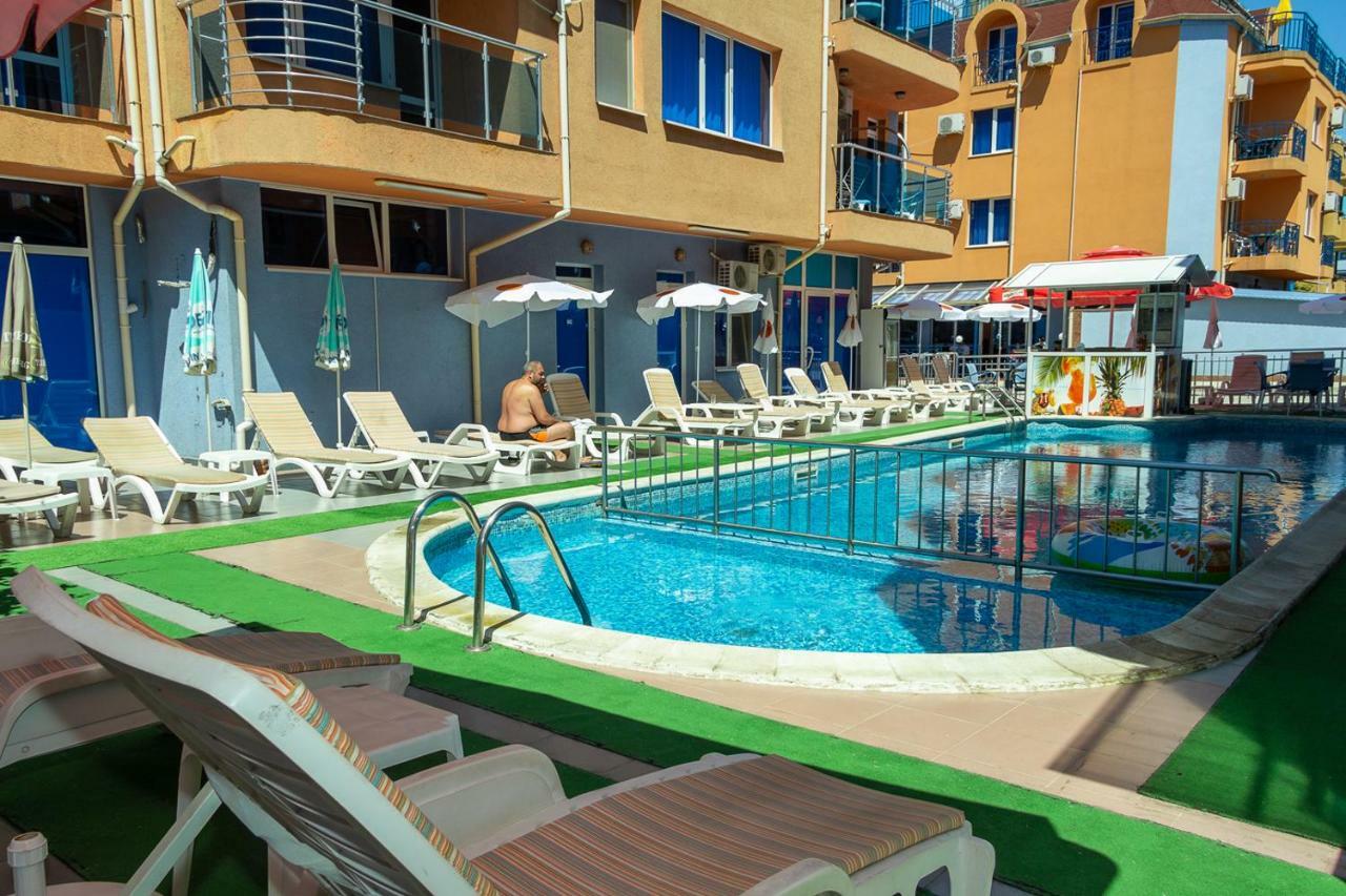 Dara Hotel Primorsko Luaran gambar